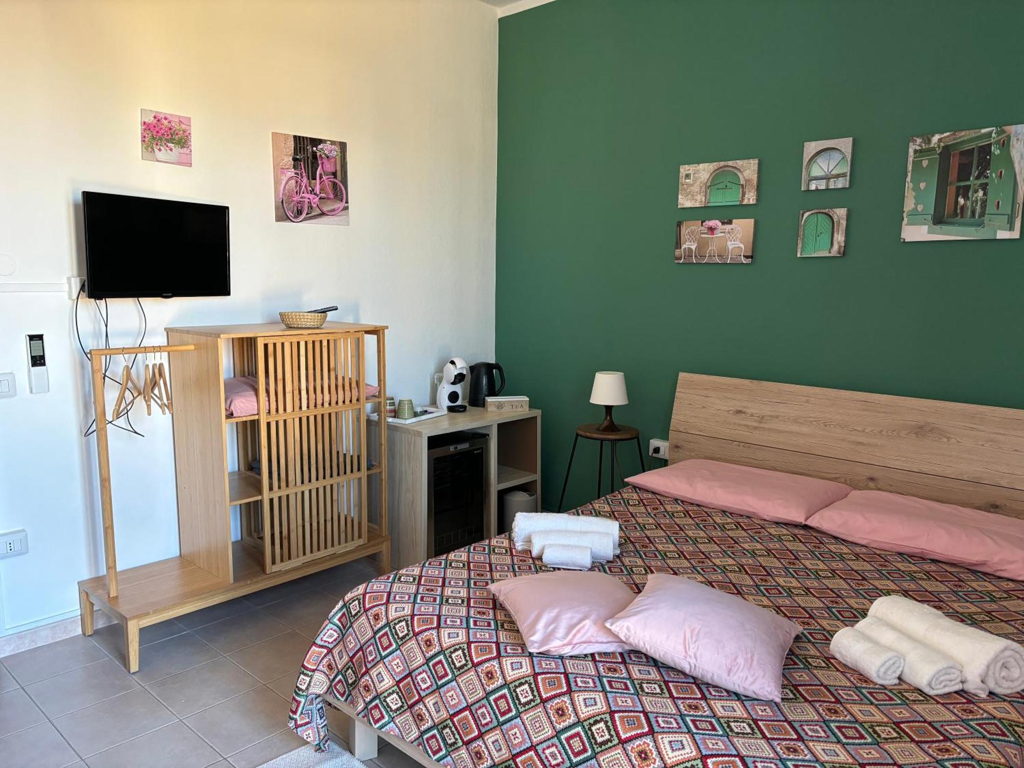 Assaje Guestroom ออลเบีย ภายนอก รูปภาพ