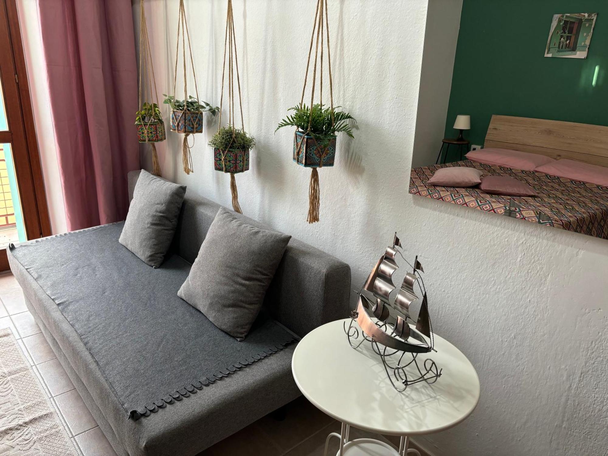 Assaje Guestroom ออลเบีย ภายนอก รูปภาพ